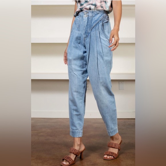 BLANK NYC Steal The Show Jeans - Picture 3 of 13